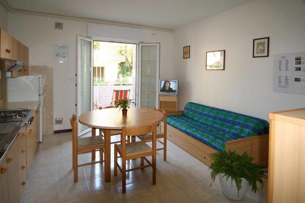 Patrizia Appartement Lignano Sabbiadoro Buitenkant foto